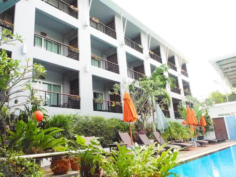 Baan Suwantawe Hotell Phuket Exteriör bild