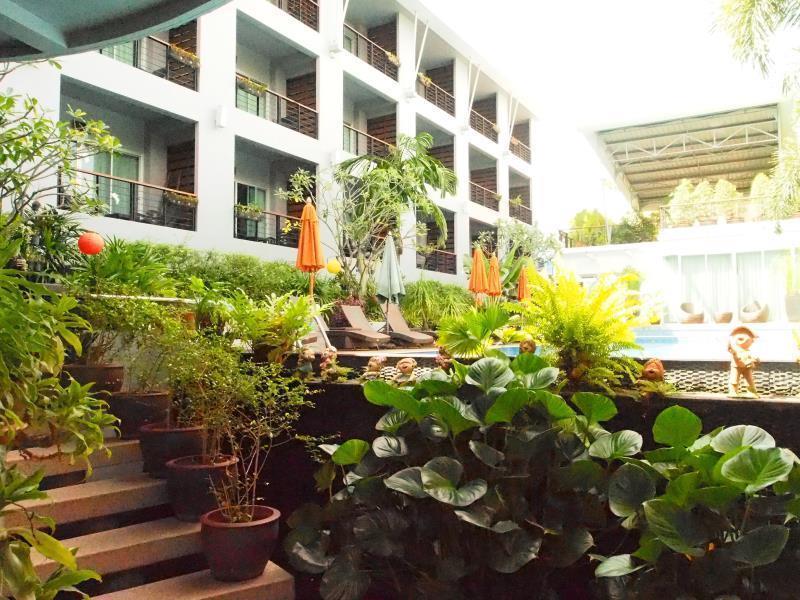Baan Suwantawe Hotell Phuket Exteriör bild